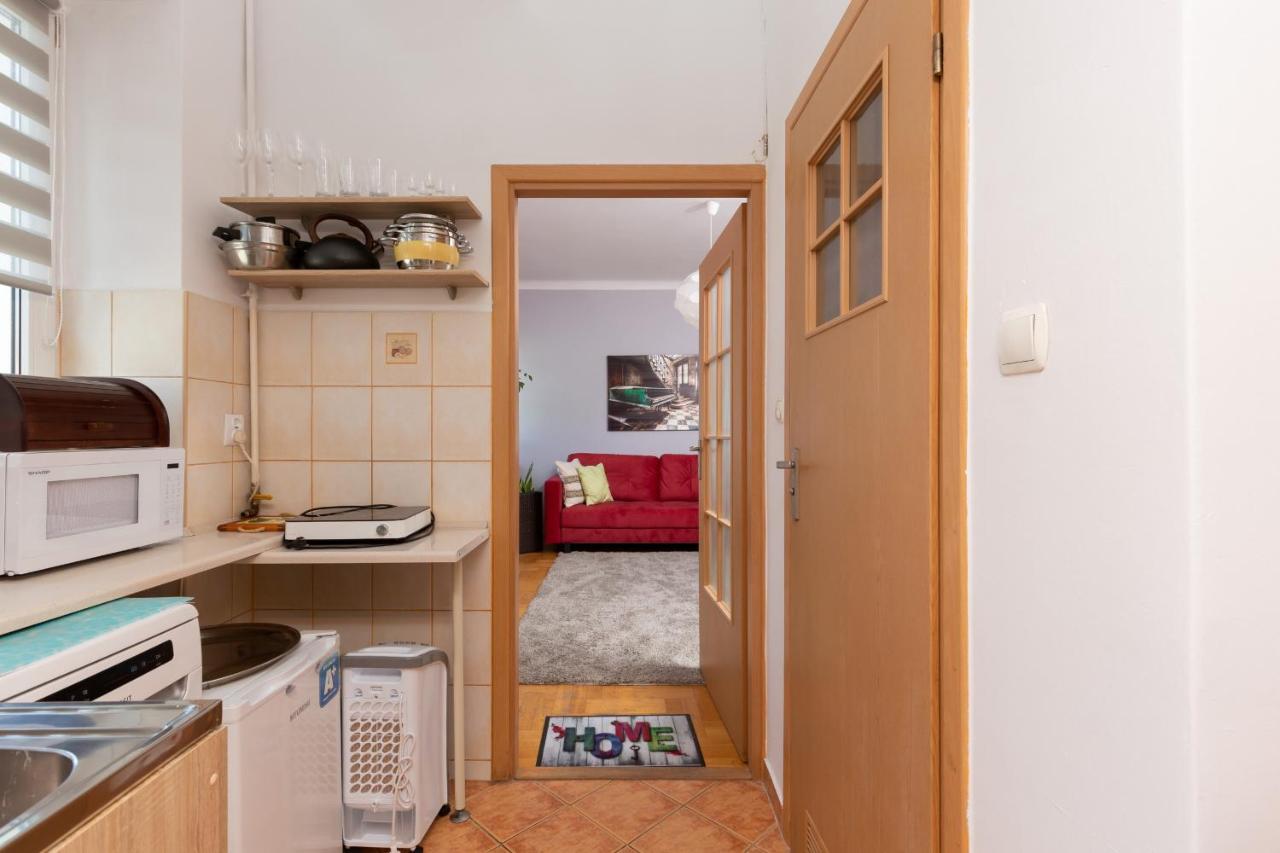 Metro Politechnika Studio Konstytucji By Renters Leilighet Warszawa Eksteriør bilde